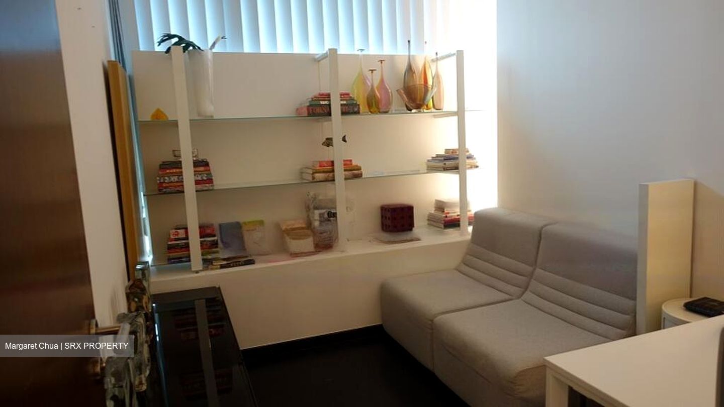 Suites @ Surrey (D11), Apartment #460179531